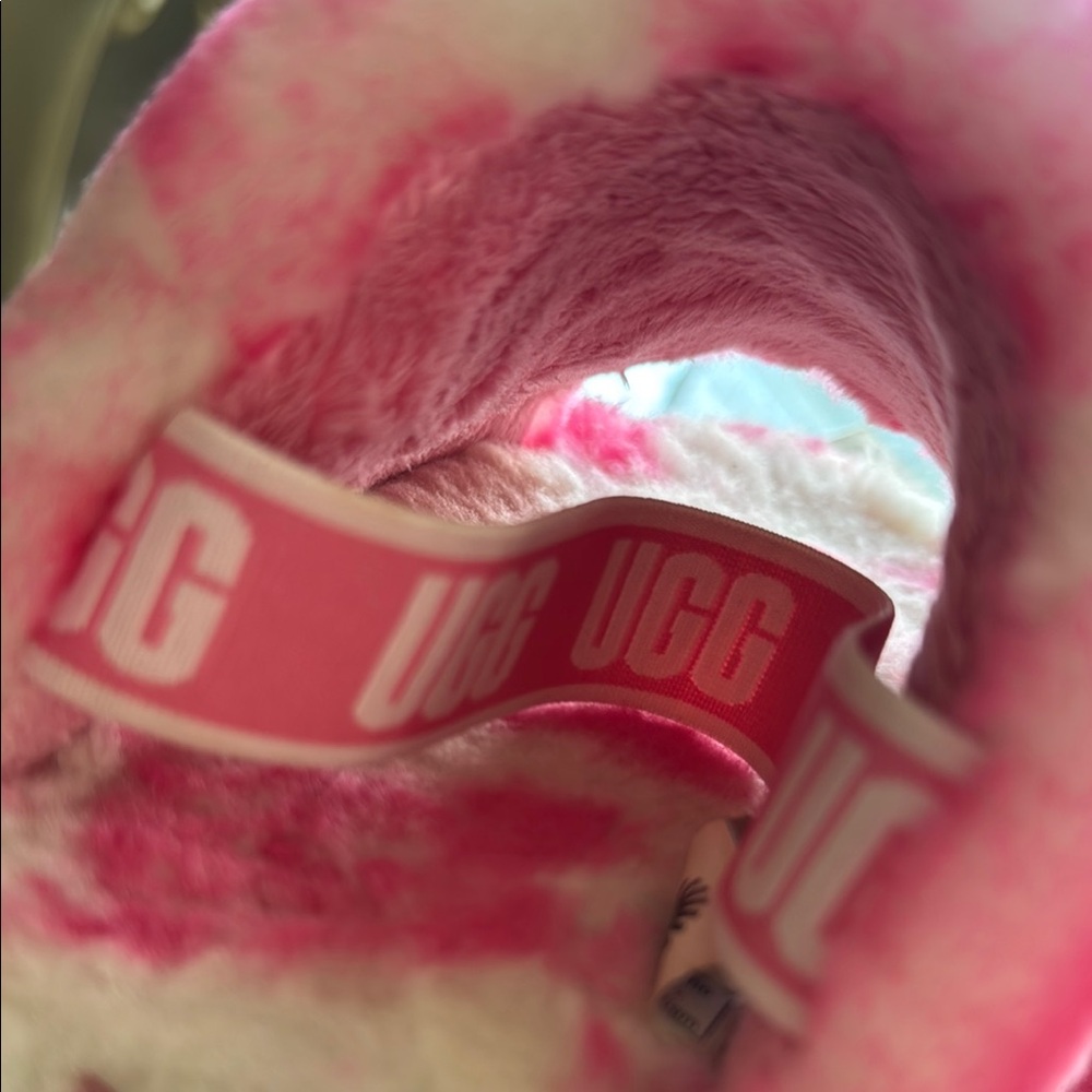 UGG Pink and White Fluffy Slippers (Fluff Yeah) - Picture 11 of 12